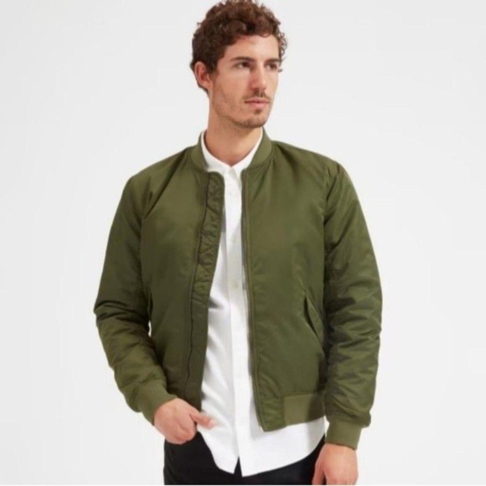 Everlane Men's Filled Nylon Bomber Jacket (Size M in Green)
